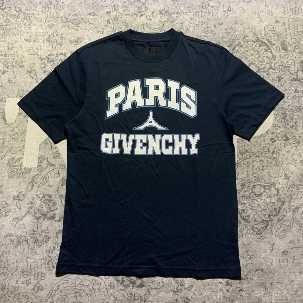 Givenchy Paris T-Shirt Mens Small Navy Blue Excellent Short Sleeve Logo Tee